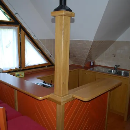 Apartma Mihovc كامنيك